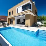 Sunce Villa Pula