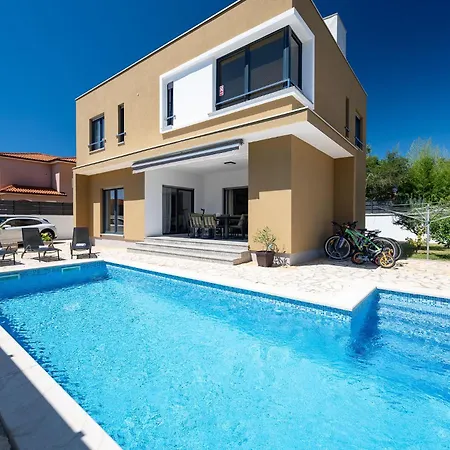 Sunce Villa Póla